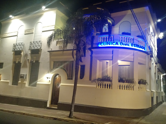 clinica de ojos doctores estrago